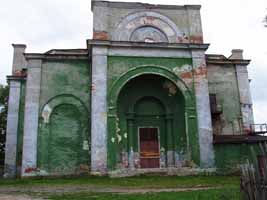 Бывшая церковь при Верхне-Кыштымском заводе этим летом. 