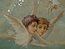 Ангелочки на потолке.Левый похож на юного Пушкина.